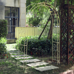 Arc de rose avec arche décorative pour oiseaux en fer, support pour plantes grimpantes, support pour plantes moderne du milieu du siècle - Product Image 3