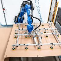 Robot de palettisation industriel CNGBS, charge utile de 800 kg, machine de palettisation YASKAWA PL800 pour entrepôt et parc logistique