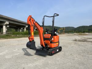 Chuangxin 2025 Kleine En Flexibele 1.2-Ton Mini Huishoudelijke Tuin Bouwmachine Kubota Motor Hydraulische Schop - Product Image 5