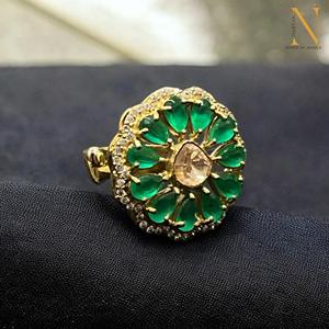 แหวนเพชรโมอิสซาไนต์ชุบโรเดียมสีเขียวแหวนแฟชั่นปรับได้สุดหรู - Product Image 3