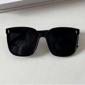 Lunettes de soleil PC surdimensionnées de luxe en gros, unisexe, classiques, carrées, sportives, protection UV400, design tendance, pour l'extérieur - Product Image 3