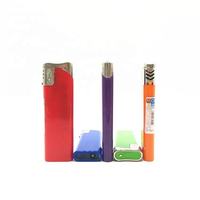 Fournisseur de briquets à bougies flamme avec logo personnalisé Briquet pour fumeurs de table Marvel mural rechargeable Briquets jetables minces fantaisie
