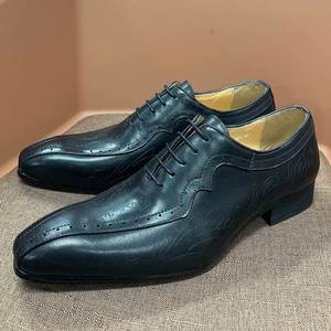 Zapatos de Vestir Oxford de Alta Calidad Estilo Italiano para Hombre, de Cuero, con Cordones, Estampado Láser, Punta Puntiaguda, para Traje, Negocios, Bodas y Fiestas - Product Image 2