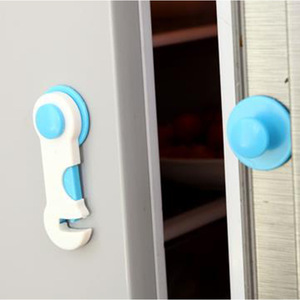 Productos de seguridad para niños, incluyendo cerraduras antipinzamiento para bebés y cerraduras antiaapertura para cajones de refrigeradores. - Product Image 3