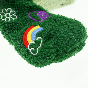 Peluche verde con orecchie lunghe, giocattolo morbido per bambini - Product Image 5