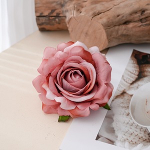 ดอกกุหลาบกำมะหยี่ CallaFloral สีชมพูเข้ม ดอกไม้ประดิษฐ์เหมือนจริง สำหรับตกแต่งงานแต่งงาน ผ้าทอแบบแพน - Product Image 3