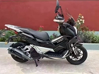Motocyclette à essence d'occasion Lifan ADV150 avec injection électronique de carburant, refroidissement par eau, quatre soupapes