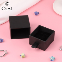 Vente en gros de boîte à double anneaux en papier tiroir coulissant noir doux au toucher carton cadeau bague boîte d'emballage de bijoux