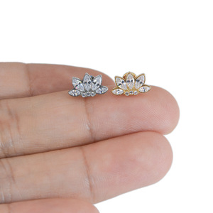 <span class=keywords><strong>Piercing</strong></span> de <span class=keywords><strong>Labio</strong></span> y Oreja de Aleación de Titanio F136 con Diseño de Corona <span class=keywords><strong>en</strong></span> Forma de Ojo de Caballo, Cruz y Diente de Serpiente, con Rosca Interna - Product Image 4