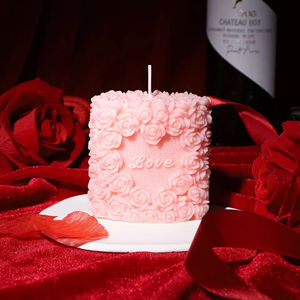 Low Temperature Romantic Simple Handmade Rose Aromatherapy <b>Candle</b> - Product Image 3