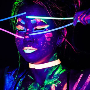 Prix d'usine Private Label Maquillage lumineux <span class=keywords><strong>6</strong></span> couleurs Glow in the Dark Pigment Powder Blush Cosmetics - Product Image 6