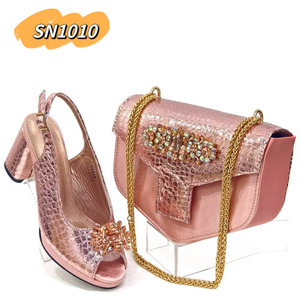 Promozione vendite 2021 <span class=keywords><strong>giallo</strong></span> tacchi alti elegante borsa <span class=keywords><strong>con</strong></span> le <span class=keywords><strong>scarpe</strong></span> di cristallo italiano sandali per la signora - Product Image 4