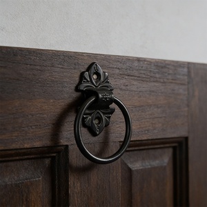 Tek Delikli Çinko Alaşımlı Çekme Halkası ve Topuz Siyah Dolap Kapı Kolu, Modern Daire ve Alışveriş Merkezi Mobilyaları için - Product Image 2