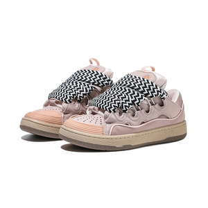 Zapatillas Unisex Rosas Extra Gruesas con Cordones y Malla, Colores Mixtos para Parejas, Calzado Casual de Skateboard para Todas las Estaciones - Product Image 2