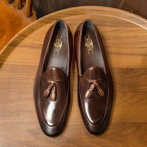 Chaussures pour hommes de style anglais, luxueuses, en cuir pleine fleur, avec pompons, antidérapantes, pour affaires et occasions décontractées, légères, pour l'automne - Product Image 4