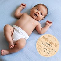 Bonjour monde nouveau-né signe rond en bois jalon bébé pépinière nom signes de naissance pour les annonces de l'hôpital et de la grossesse