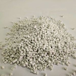 Particules transparentes en PVC à haute transparence 90A Matériau orbital médical fabriqué en Chine Tuyaux en PVC à film brut en polychlorure de vinyle - Product Image 1