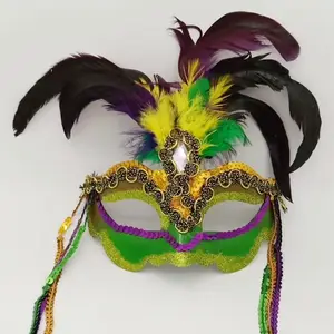 ขนนกร้อนทาสีโรยทองสีเขียวสีม่วงหน้ากากพู่เทศกาล Mardi Gras หน้ากาก