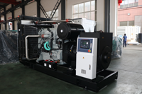 Groupe électrogène diesel Perkins robuste 480 kW 600 kVA à châssis ouvert 50/60 Hz triphasé refroidi par eau pour centre de données et alimentation de secours hospitalière