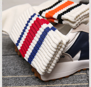 Hot Bán Châu Âu Ngoại Vi Phụ Kiện Đàn Hồi Màu Đỏ Và Màu Xanh Sọc Giản Dị Đống Thể Thao Crew Unisex Kết Cấu Vớ - Product Image 5