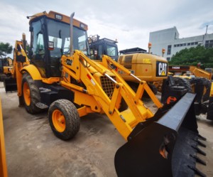 Prix réel 2023 – Chargeuse-pelleteuse <span class=keywords><strong>JCB</strong></span> 3CX d'<span class=keywords><strong>occasion</strong></span> 68,5 kW avec moteur <span class=keywords><strong>JCB</strong></span>, pour usage agricole, haute efficacité de travail, en stock à vendre - Product Image 6