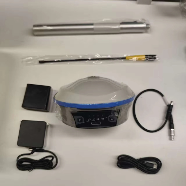 South SR Multi-Frequency GNSS Receiver 1598 Channels 15km Radio 10000mAh Long Battery Compatible Super Base