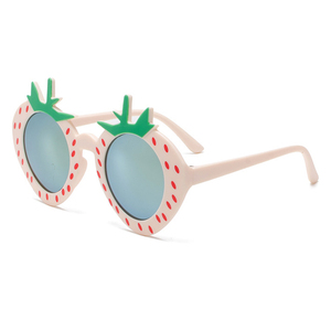 <span class=keywords><strong>Occhiali</strong></span> <span class=keywords><strong>da</strong></span> Sole per Bambine di Alta Qualità con Design a Fragola, Protezione UV400, Logo Carino per Feste, Montatura in PC, Vendita Calda - Product Image 4