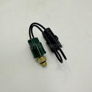 Sensor de Presión de Aceite Senwitt H379502 con Rosca de 3/8 para Piezas de Excavadora John Deere - Product Image 3