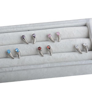 Piercing Corporal de Titanio F136, Labret de Titanio con Diente de Lobo y Piedra de Zirconia, de Titanio, para Hélix, Oreja, Labio, Biocompatible, para Bodas y Otras Ocasiones - Product Image 3