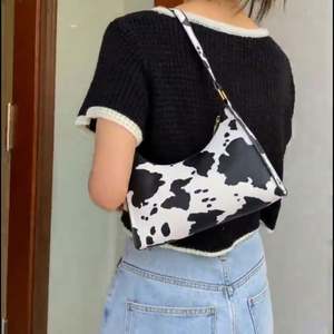 K1388 Cheap Women's Handbags 3 Colors Casual Shoulder Armpit <b>Tote</b> <b>Bags</b> Women Handbags - Product Image 6
