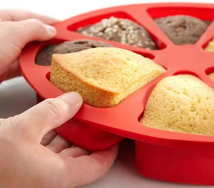 Moule de cuisson en silicone MIXWARES en forme de cœur pour scones, gâteaux, pain de maïs, savon – Antiadhésif, compatible micro-ondes, outil de pâtisserie DIY - Product Image 5