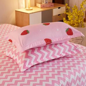 Set <span class=keywords><strong>Copripiumino</strong></span> in Cotone con Stampa Fragole, <span class=keywords><strong>Copripiumino</strong></span> Carino <span class=keywords><strong>Rosa</strong></span> Kawaii, Misura Singola - Product Image 4