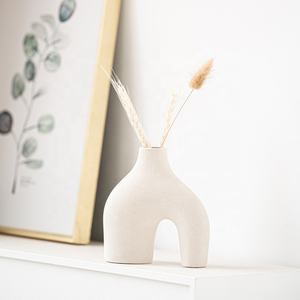 Vaso Moderno Piccolo Minimalista in Ceramica Bianca a Ciambella da Tavolo Finitura Opaca Decorazione per <span class=keywords><strong>Casa</strong></span> Matrimonio Cucina Ufficio Soggiorno - Product Image 6