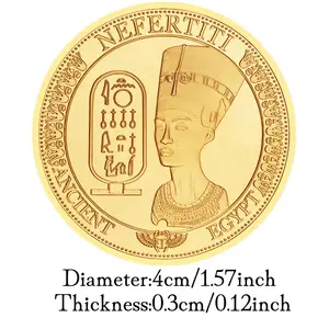 قطعة هدية كوين كومموريال 40 مم مطلية بالذهب والفضة وتشبه الهرم وملكة مصر نيفرتيتي