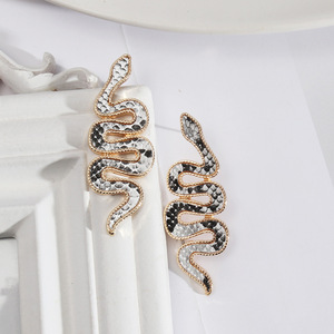 Boucles d'oreilles à charnière en forme de serpent brillant, bijoux pour femmes, cadeau - Product Image 3