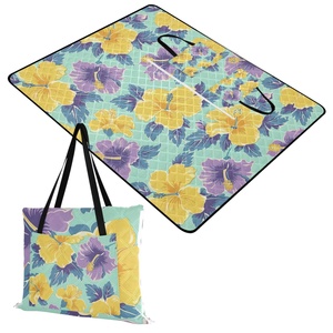 ผ้าห่มปิกนิกกันน้ำลายดอกชบาฮาวายขนาดใหญ่พิเศษ 60x80 นิ้ว พร้อมโลโก้สั่งทำพิเศษ กระเป๋าหิ้วแบบพับได้ ซักล้างได้ เหมาะสำหรับตั้งแคมป์ - Product Image 1