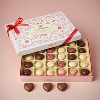 Boîte cadeau pliante de luxe personnalisée avec laminage mat et doublure en éponge, impression à l'encre de soja, emballage durable pour les truffes au chocolat