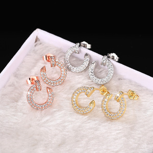 Orecchini a Cerchio Semplici con Borchie per Donne, Piccoli Accessori per Orecchie da Indossare Ogni Giorno - Product Image 4