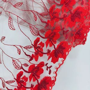 Passamaneria in pizzo ricamato ecologico da 33 cm, tessuto a rete con fiori rossi in spandex/nylon lavorato a maglia - Product Image 2