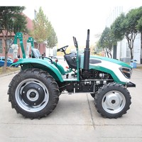 Tracteur robuste conçu pour une longue durée de vie, utilisant des composants métalliques de qualité supérieure et une intégrité structurelle