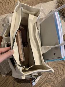 Grand sac fourre-tout en toile pour femme, idéal pour un usage quotidien, sac à bandoulière pratique pour ordinateur portable avec poches pour le travail, la plage ou la salle de sport - Product Image 4
