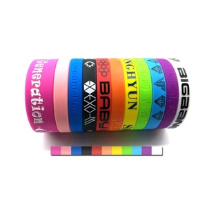 Cambio di colore braccialetto/braccialetto in silicone <span class=keywords><strong>UV</strong></span> test personalizzato in sunshin - Product Image 5