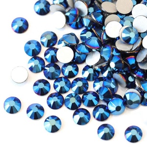 Cristales de Diamante AB SS20, Cristales Redondos con Reverso Plano, Cristales Iridiscentes, Cuentas Redondas con Reverso Plano de Vidrio (1440 piezas) - Product Image 5