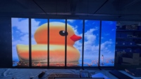 P2.5 1.86 pieghevole LED Poster Screen portatile Digital Signage pubblicitari giocatori con ruote Flight case schermo a doppia faccia