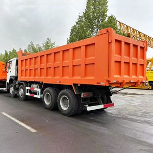 Camión Volquete HOWO 8x4 Usado, 351HP, 12 Neumáticos, Camión Volquete Pesado para Transporte de Arena y Piedra en Obras de Construcción y Minería - Product Image 5