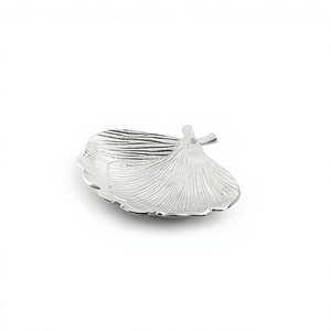 Plat de service en aluminium couleur argent avec plateau de qualité supérieure pour servir des dattes, idéal pour les hôtels et la maison - Product Image 1