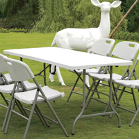Tables rectangulaires pliantes en plastique de 6 pieds pour les fêtes en plein air pour les repas dans la cour Utilisation de l'hôtel Location Pliable en deux Mesa Plegable