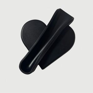 Portable Phone <b>Holder</b> <b>Lipstick</b>-Style Lazy Phone Stand Heart-Shaped Phone Case Adhesive Silicone Bracket Made China - Product Image 2