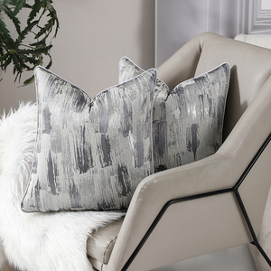 Sarung Bantal Dekoratif Mewah Modern dengan Garis Geometris 18 x 18 Inci - Product Image 4