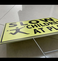 Plaques en plastique ondulé PP traité Corona, feuilles de Coroplast pour enseignes et panneaux publicitaires extérieurs